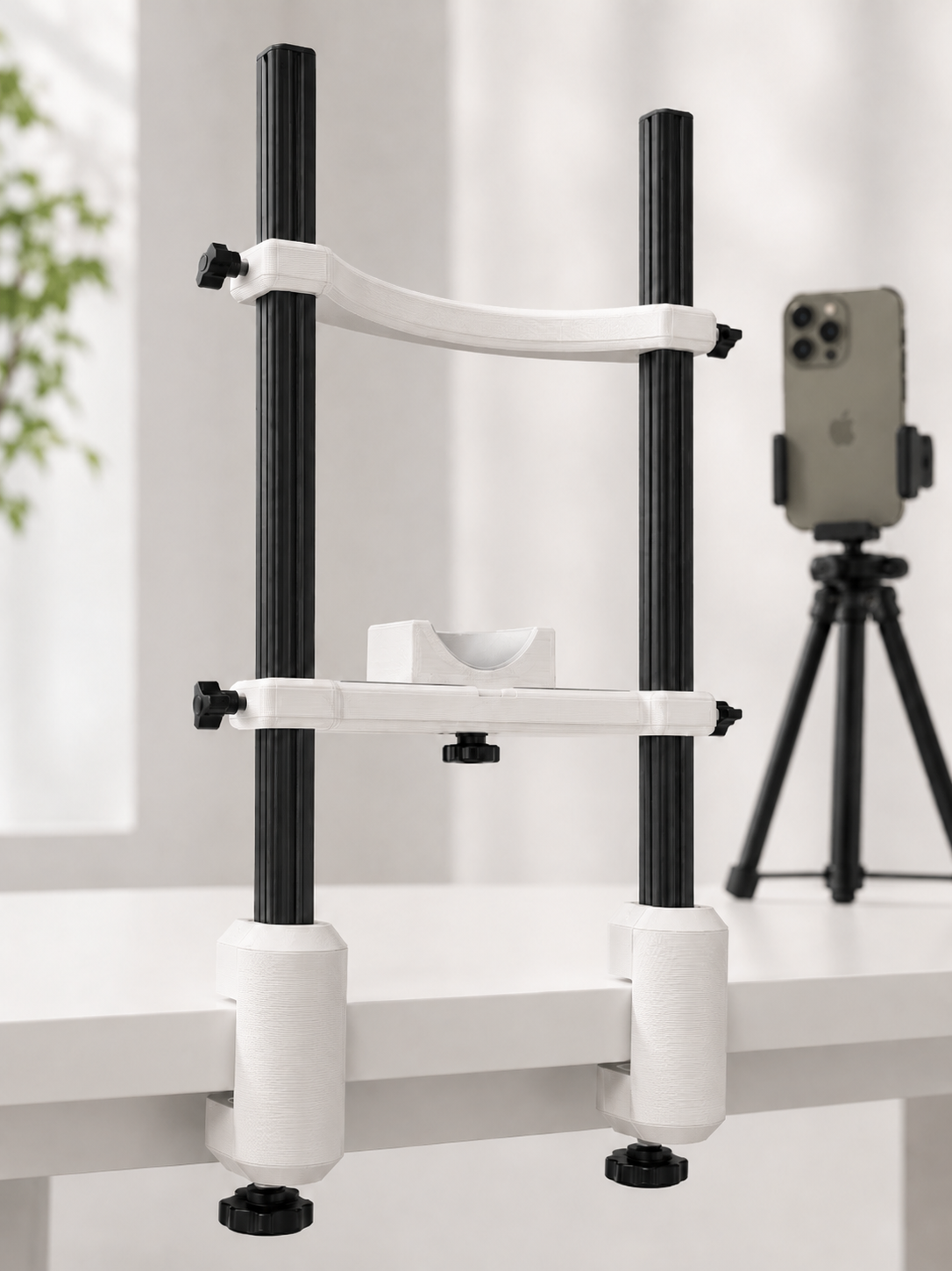Adjustable 3D-printed chin holder prototype